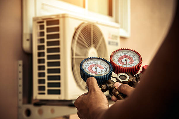 Professional Heat Pump Repair technician working in Antioch, CA